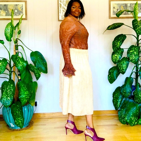 ✨ H&M✨ Gold Pleated Midi Skirt W/Elastic Waistband - Picture 6 of 11